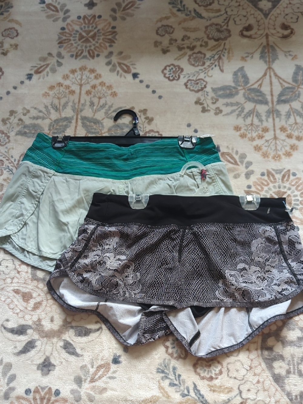 lululemon athletica Mint Green & Black Floral Mesh Athletic Shorts Set